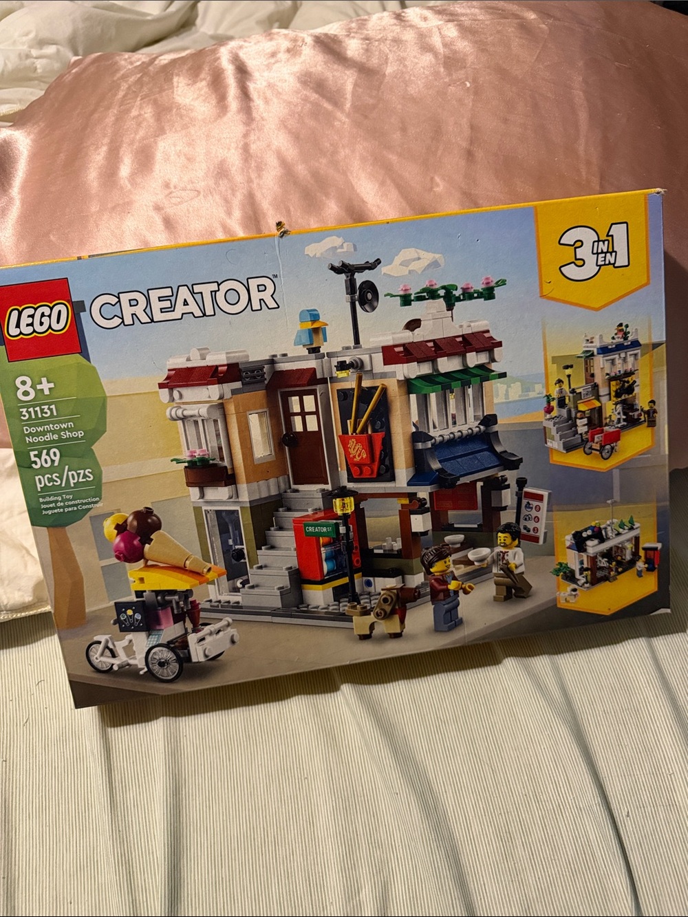 Lego Creator Downtown Noodle Shop - Yellow, Blue, Red, White, Tan